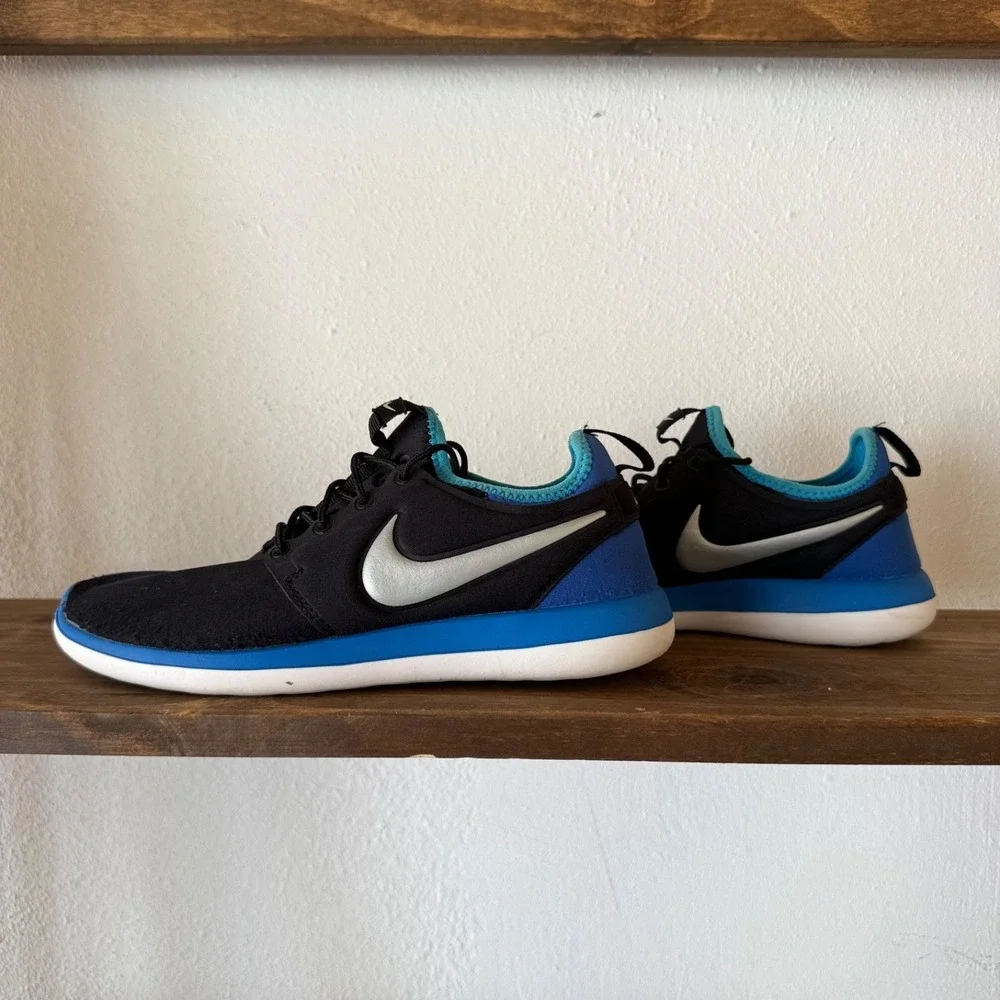 Nike Roshe Two GS Sneakers Youth 5.5Y Black Blue Running Shoes 844653-002